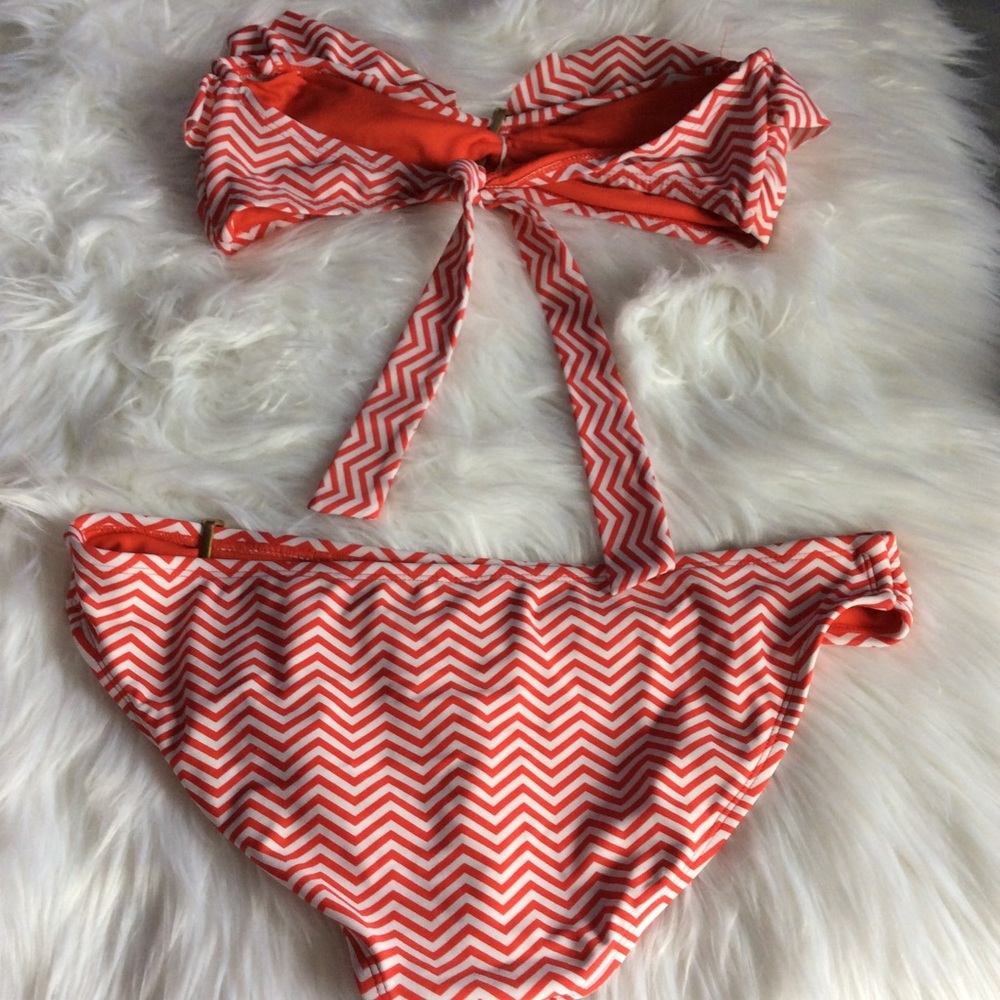 Swim suit - Picture 4 of 5